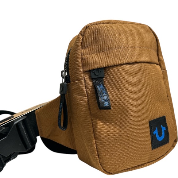True Religion NWT Men’s Brown Sling Back Crossbody Bag - Picture 3 of 6